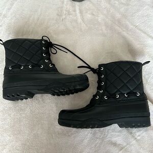 Almost in perfect condition, only wore twice. I no longer wear them